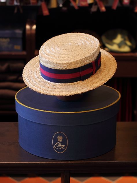 As British as a hat can ever be, this straw boater could probably turn your life into a Jerome K. Jerome novel. Blocked and finished in England. Mens Dress Hats, Gentleman Hat, Mens Hats Fashion, Straw Boater, Preppy Men, Boater Hat, Johnnie Walker, Brogue Shoes, Stylish Hats