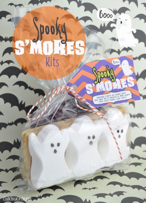 Spooky Smores Kits with Ghost Peeps Spooky Smores, Ghost Peeps, Halloween Smores, Halloween Classroom Treats, Classmate Gifts, Team Treats, Kids School Gifts, Halloween Treat Bags Diy, Smores Kits