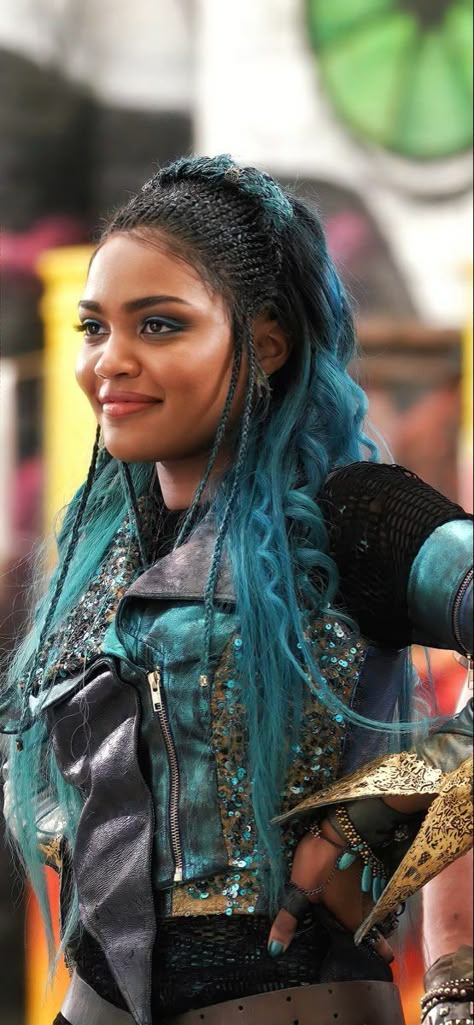 Uma Descendants, Mermaid Hair Color, Anne Mcclain, China Anne Mcclain, China Anne, Cartoon World, Disney Descendants, Mermaid Hair, Descendants