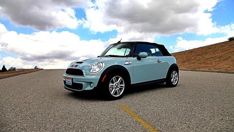 Blue Mini Cooper, Blue Car Accessories, Mini Countryman, Pt Cruiser, Cooper S, Blue Car, Mini Cooper S, Mini Cars, My Dream Car