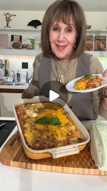 Rose Reisman on Instagram: "Sharing my recipe for cabbage rolls without all the fuss!

Instead of making individual rolls, I’ve done a casserole. Same flavours, but much easier to make! That’s always a win in my books. 

Would love to know what you think of the recipe, give it a shot and let me know. Recipe ⬇️

INGREDIENTS 
4 tbsp oil
1 large onion diced
2 large garlic cloves minced
1 lb lean ground beef
1 cup uncooked rice (of choice) 
2 cups tomato pasta sauce
2 cups chicken or beef stock

10 cups thinly sliced green cabbage
2 cups grated cheddar cheese

INSTRUCTIONS 
1. In a large skillet add half of the oil and onions and sauté until tender, about 5 minutes.  
2. Add garlic and sauté for a minute.  Add ground beef and cook just until no longer beef. 
3. Add rice, tomato sauce and stock Rose Reisman Recipes, Recipe For Cabbage Rolls, Recipe For Cabbage, 1960s Food, Easy Cabbage Rolls, Cabbage Roll Casserole, Beef Sauce, Unstuffed Cabbage, Cabbage Rolls Recipe