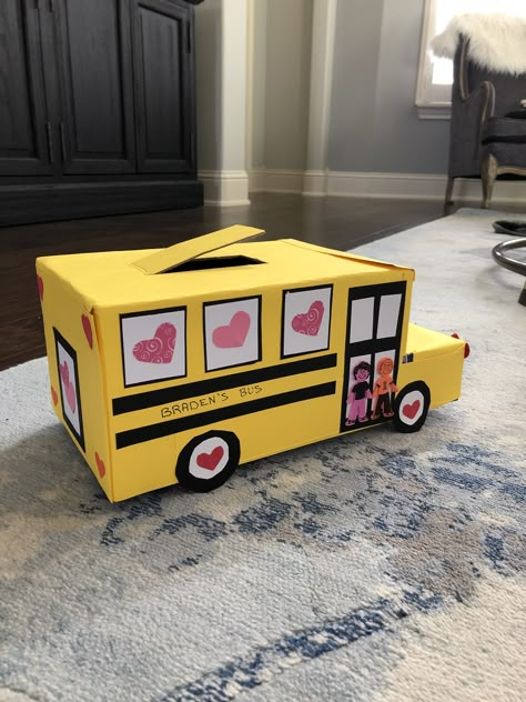 Bus Valentine Box Ideas, School Bus Valentine Box Ideas, Construction Valentine Box Ideas, Car Valentine Box Ideas, School Bus Box Diy, Battle Bus Valentines Boxes, Train Valentine Box Ideas, School Bus Cardboard Diy, School Bus Made Out Of Cardboard