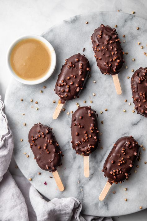 Tahini Caramel, Ice Cream Photography, Mini Ice Cream, Vegan Caramel, Ice Cream Pops, Quit Drinking, Lost 100 Pounds, Unsweetened Chocolate, Nice Cream