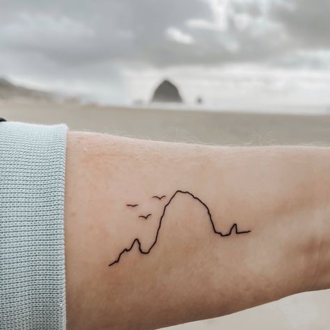 Head Above Water Ce Ricci, Oregon Coast Tattoo Ideas, Haystack Rock Tattoo, Oregon Inspired Tattoos, Oregon Coast Tattoo, Rock Tattoo Nature, Oregon Tattoo Ideas, Should I Get A Tattoo, Oregon Tattoo