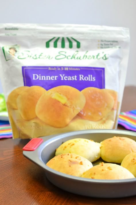 Sister Schubert Rolls, Frozen Yeast Rolls, Dinner Yeast Rolls, Thanksgiving Rolls Recipes, Healthy Frozen Dinners, Sister Schubert, 2023 Thanksgiving, Thanksgiving Rolls, Frozen Dinner Rolls