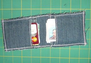 Casual Jeans Outfit Summer, Recycled Crochet, Girls Jeans Outfit, Jean Wallet, Jeans Hem, Jeans Cuff, Jeans Refashion, Diy Purses, Jeans Outfit For Work