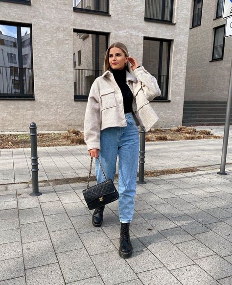 Casual Date Outfit Summer, Cropped Jacket Outfit, Winter Inspo Outfits, Boho Winter Outfits, Summer Business Casual Outfits, Stylish Work Attire, Cold Weather Fashion, Jacket Outfit, Vintage Bar