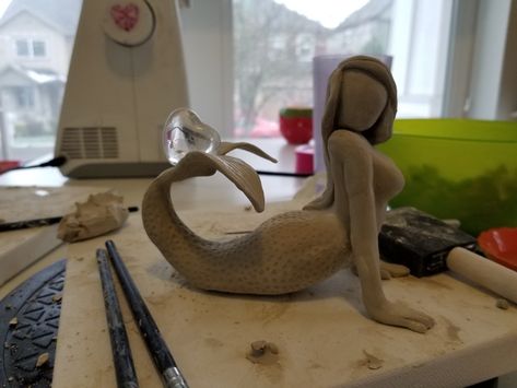 Ceramic Mermaid Sculpture, Mermaid Pottery Ideas, Mermaid Ceramics Ideas, Mermaid Ceramics, Mermaid Candle Holder, Clay Mermaid, Miniature Mermaid, Orishas Yoruba, Mermaid Sculpture