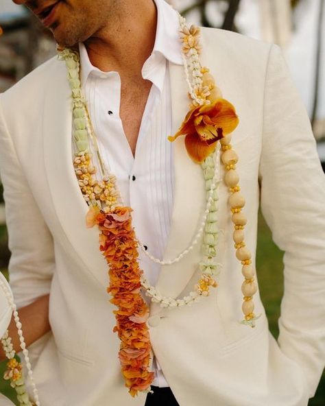 Groom Lei, Wedding Leis, Samoan Wedding, Polynesian Wedding, Wedding Lei, Tropical Wedding Inspiration, Wedding Hawaii, Instagram Men, Hawaiian Wedding