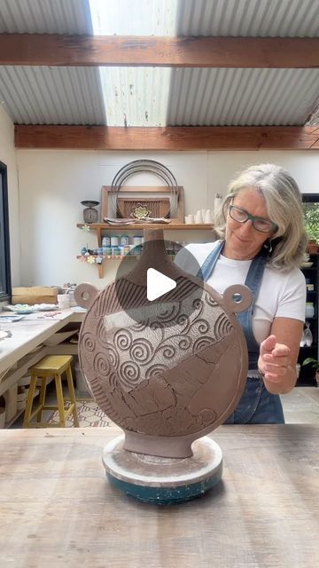 Jena Bedson on Instagram: "I love the idea of combining hand building and wheel work. I’m working on a new range of Layered Clay Vessels and I’m feeling pretty excited about the direction the designs are heading.  In my online workshops I often refer to the term “finding freedom within a framework”. This to me sums up my teaching method. I use projects in order to pass on the skills and techniques I’ve learned over the last 40yrs as a full time Ceramic Artist.  Through projects we can make practical sense of the skills and techniques that are required  to make pottery into the future. The projects also allow my students to not only become competent with technique but to find freedom of expression and discover their own unique voice through clay.  My Layered Clay Vessel Workshop is a spring Ceramic Vessels Ideas, Jena Bedson, Famous Ceramic Artists, Surface Decorations, Clay Vessels, Easy Clay Sculptures, Beginner Pottery, Ceramic Tools, Freedom Of Expression