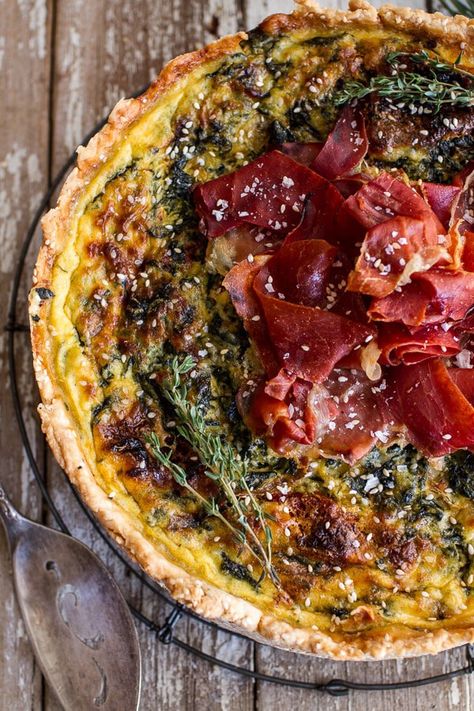 Deep Dish Spinach and Prosciutto Quiche |HBH Prosciutto Quiche, Christmas Breakfast Recipe, Savory Tart, Half Baked Harvest, Quiche Recipes, Deep Dish, Food Decoration, Sun Dried Tomato, Vegetable Pizza