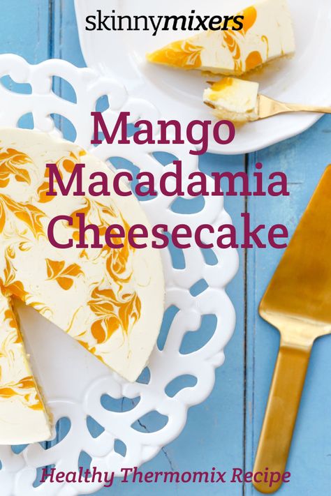 Skinnymixer's Mango Macadamia Cheesecake is a healthier Thermomix dessert that makes the most of mango season in Australia. Macadamia Cheesecake, Extreme Cakes, Keto Cakes, Healthy Cheesecake, Mango Cheesecake, Blueberry Sauce, Thermomix Desserts, Mango Recipes, Lchf Recipes