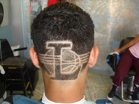 Barber design Braid On Curly Hair, High Top Haircut, Barber Ideas, Barber Design, Cornrow Styles For Men, Boys Cut, Taper Fade Short Hair, Princess Hairstyle, Barber Haircuts