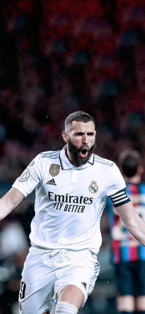 Benzema Wallpaper, Wallpaper Benzema, Madrid Football Club, Barcelona Vs Real Madrid, France National Team, Cellphone Background, Aesthetic Lockscreens, Real Madrid Wallpapers, Madrid Wallpaper