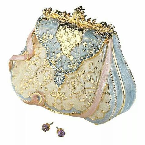 Box Rococo Christmas, Discount Jewelry, Vintage Purses, Beaded Purses, Vintage Purse, Pocket Book, Beaded Bags, Marie Antoinette, Mode Vintage