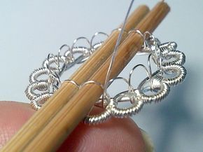 Crochet Wire, Wire Crochet Jewelry, Wire Jewelery, Wire Wrapped Jewelry Diy, Rings Ideas, Wire Wrapped Jewelry Tutorials, Bijoux Fil Aluminium, Wire Jewelry Tutorial, Wire Crochet