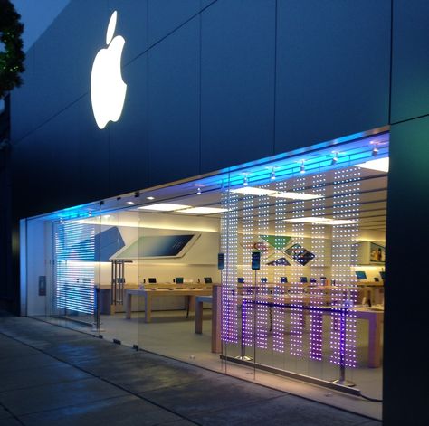 Apple store LED animated window displays Led Window Display, Animated Window, Apple Store Design, Retail Store Interior Design, Shop Facade, Glass Store, Window Display Design, Retail Store Interior, Shop House Plans