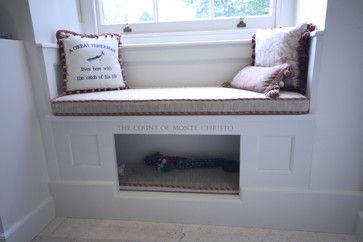 Have a window seat? Cut out a little area underneath it to make a cat or dog bed area. Built In Dog Bed, Dog Nook, Gothic Kitchen, Dog Window, Designer Dog Beds, Window Benches, Dog Rooms, Ideas Pictures, Bespoke Furniture