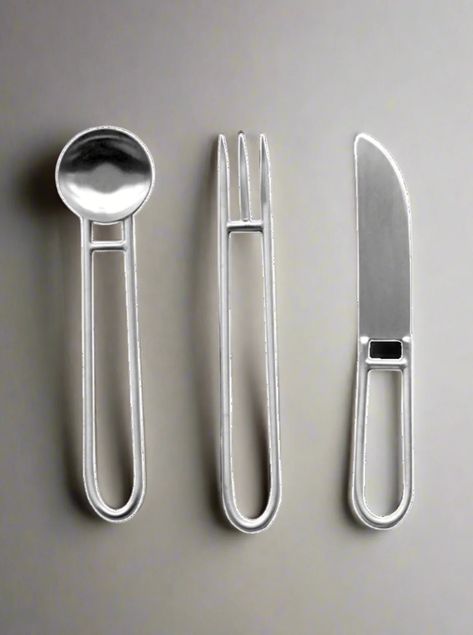 Cutlery Aesthetic, Aesthetic Cutlery, Spoon Design, Geometric Kitchen, Initial Rings, Cutlery Design, Silver Cutlery, Candle Mirror, Kitchen Cutlery