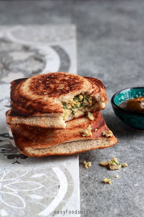 achari anda bhurjee sandwich Eggs Sandwich, Sandwich Day, Mango Pickle, Healthy Sandwich Recipes, Scrambled Egg, Healthy Sandwiches, Egg Sandwiches, Piece Of Bread, Gifts For Coffee Lovers