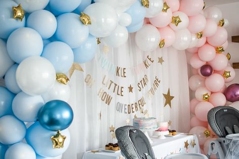 Twin Babies First Birthday Party! - Beauty, Baby, and a Budget Twin Baby Birthday, Twins 1st Birthday Ideas, Twin Birthday Ideas, Twin Birthday Themes, Twin Birthday Party, Twins Birthday Party, Twin Birthday Cakes, Babies First Birthday, Twins First Birthday