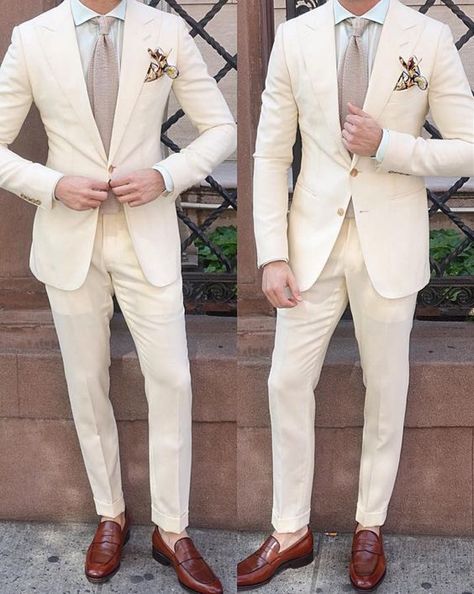 Off White Suit Men Wedding, Suits For Men Wedding, Tuxedo Suit For Men, Tuxedos Wedding, Groom Tuxedo Wedding, Wedding Blazer, White Wedding Suit, Futurisme Retro, Mens Wedding Attire