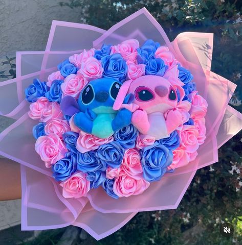 Lilo And Stitch Flower, Beautiful Roses Bouquet, Satin Flowers Diy, Ribbon Rose Bouquets, Roses Bouquet Gift, Ribbon Flowers Bouquet, Eternal Roses, Luxury Flower Bouquets, Rose Boutonniere