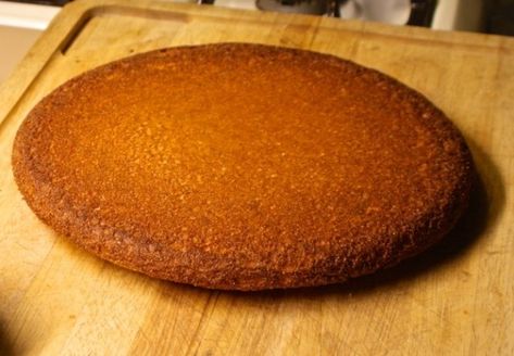 cornbread 001 Crispy Cornbread Recipe, Cornbread Ideas, Crispy Cornbread, Old Fashioned Cornbread, Southern Style Cornbread, Best Cornbread Recipe, Chinese Soup Recipes, Cornbread Recipes, Corn Bread Bake