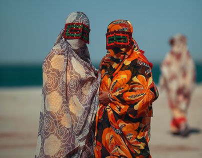 Gheshm Island Iran, Hormoz Island Iran, Qeshm Island Photography, Cultural Diversity Art, Traditional Outfits African, Qeshm Island, Persian People, Persian Women, Oil Painting Background