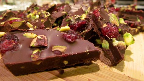 Dark Chocolate Pistachio Cranberry Bark, Pistachio Bark Recipe, Cranberry Bark, Pistachio Bark, Pistachio Chocolate, Homemade Tomato Soup, Tooth Pulled, Tomato Soup Homemade, Cranberry Pistachio