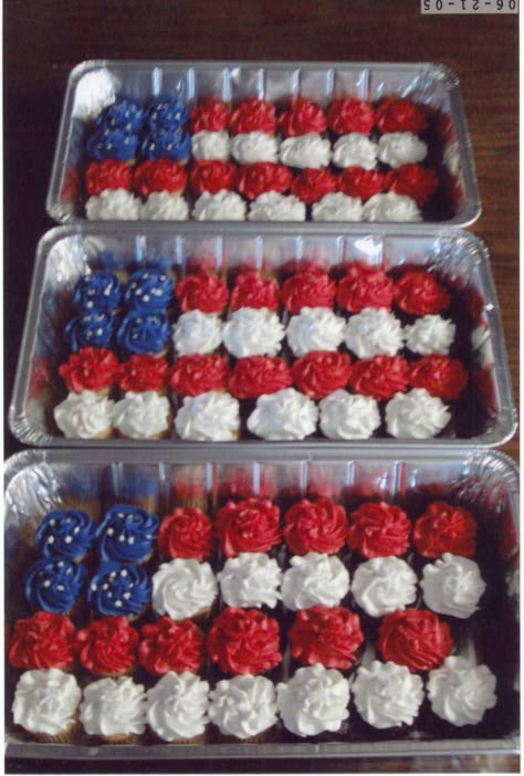 4 Th Of July Cake Ideas, Fourth Of July Cupcakes Ideas, Independence Day Cupcakes, Veterans Day Cupcakes, Veterans Day Dessert Ideas, Memorial Day Cupcakes Ideas, Fourth Of July Cupcake Ideas, Patriotic Cupcakes Ideas, Memorial Day Cupcakes