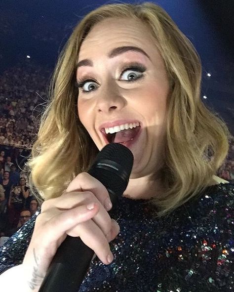 Adele Inspired Nails, Adele Nails Inspiration, Adele Smiling, Adele Nails, Adele Funny, Adele 19, Adele 21, Adele Wallpaper, Adele Live