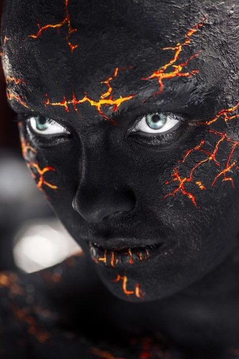 Lava Makeup, Halloweenský Makeup, Halloween Makeup Inspiration, Fantasy Makeup, Arte Fantasy, Costume Makeup, Face Art, Dark Fantasy Art, Makeup Art