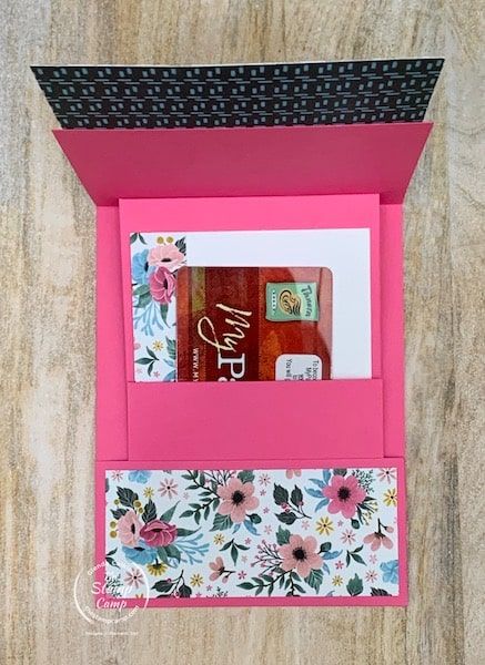 Today I have 4 Stampin' up! pop up gift card holders to show you. These are super easy to create and they work for any occasion. #thestampcamp #stampinup #popupgiftcardholder Pop Up Gift Card Holder Tutorial, Gift Card Holders Stampin Up, Pop Up Gift Card Holder, Pop Up Gift Card, Pop Up Gift, Gift Card Holder Template, Gift Cards Money, Gift Card Holders, Christmas Pops