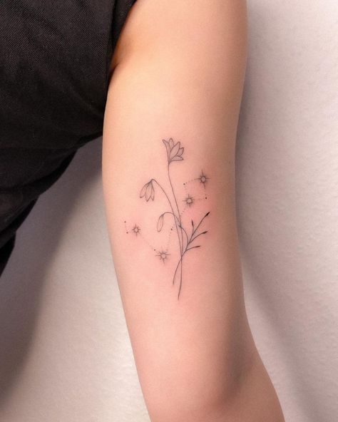 16 Stunning Pisces Tattoos to Inspire You Astrology Tattoo Pisces, Pisces Star Tattoo, Pisces Star Constellation Tattoo, Pices Zodiac Tattoo, Pieces Zodiac Tattoo, Pisces Flower, Tattoo Pisces, Star Constellation Tattoo, Pisces Constellation Tattoo