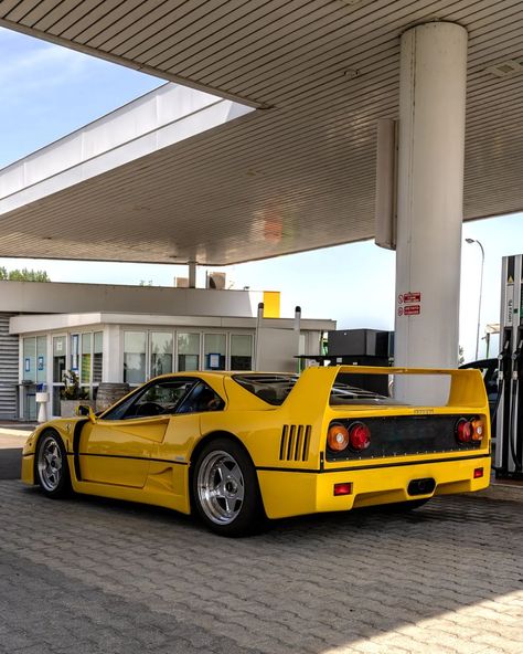 Yellow Sports Car, Yellow Cars, Don Corleone, Italy Love, Pimped Out Cars, Yellow Car, Exotic Sports Cars, Ferrari F40, Classy Cars