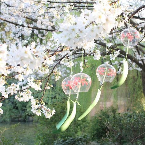 Japanese Wind Chimes Wallpaper, Wind Chime Aesthetic, Japanese Wind Chimes, Painting Japanese, Japan Aesthetic, Aesthetic Japan, Diy Decorations, Hanging Decorations, Party Diy