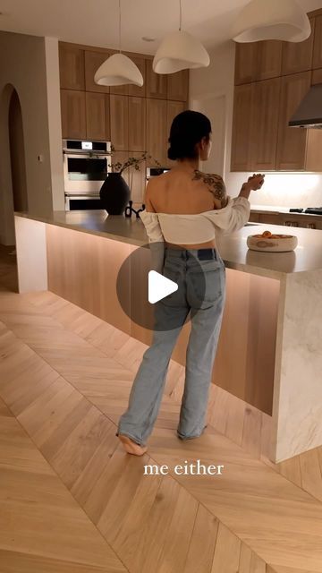 Karli Jones🦷  | design inspo + luxury dupes for less on Instagram: "we upgraded to lighting under the cabinets but lighting under the island was out of the budget..

I used these LED lights to achieve the same look instead! 

Comment LIGHTS if you want the link to what I used

note: I used 2 strips here to achieve a high lighting look but one is great for low lighting.

🖤follow @karlibree for more design inspo🖤

#kitchendesignideas #ltkhome #customhomeinteriors #quartzitecountertops #marblecountertops #granitecountertops #honedstone #whiteoakcabinets #whiteoakinteriors #buildingtips #customlightingdesign" Led Strip Lighting Kitchen Island, Under The Cabinet Lighting, Kitchen Strip Lighting, Strip Lighting Kitchen, Best Under Cabinet Lighting, Under Counter Lighting, Led Under Cabinet Lighting, Quartzite Countertops, Under Cabinet Lighting