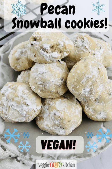 Snowball Cookies With Pecans, Cookies With Pecans, Pecan Snowball Cookies, Meltaway Cookies, Vegan Christmas Cookies, Vegan Pecan, Cookies Wedding, Vegan Christmas Recipes, Vegan Cookies Recipes