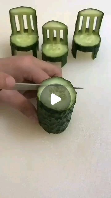 Artist Chefs 👩‍🍳👨‍🍳 on Instagram: "Cucumber Art 😍  #artistchefs" Cucumber Swirl, How To Make Cucumber Flower, Cucumber Carving, Cucumber Creative Food Art, Cucumber Art, Cucumber Art Vegetable Carving, Art Display, Food Hacks, Cucumber