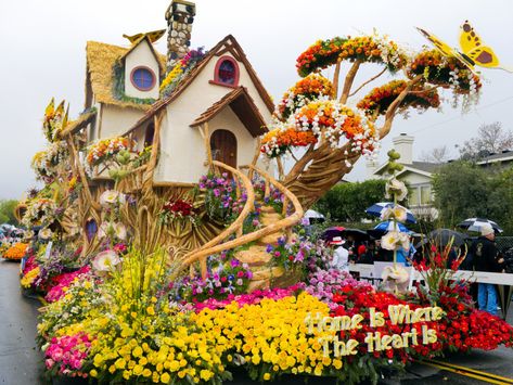 Tournament of Roses Parade, Pasadena CA puzzle in Flowers jigsaw puzzles on TheJigsawPuzzles.com. Play full screen, enjoy Puzzle of the Day and thousands more. Rose Bowl Parade, Tournament Of Roses Parade, Disney Parade, Ephemeral Art, Holiday Parades, Rose Parade, Parade Float, Rose Bowl, New Year Celebration