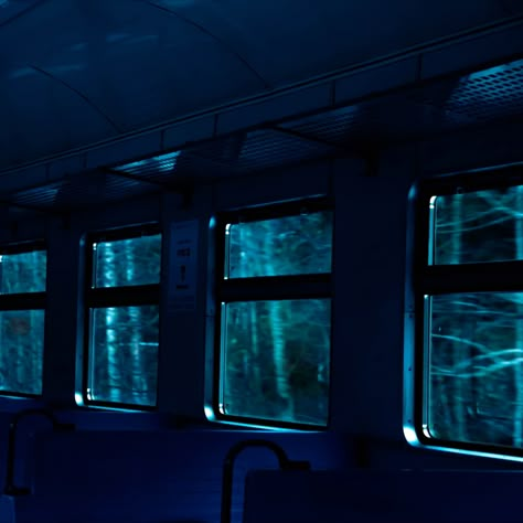 Blue Train Aesthetic, Underwater City Aesthetic, Night Blue Aesthetic, Blue City Aesthetic, Car Underwater, Blue Melancholy, Photo Phone Wallpaper, Underwater Train, Gloomy Nature