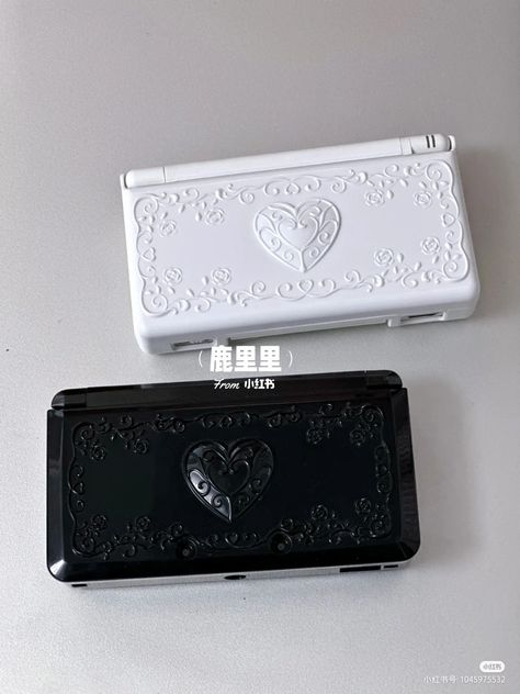 Nintendo Ds Accessories, Amana Osaki, Nintendo 3ds Case, Nintendo Lite, Nintendo Dsi, Tech Aesthetic, Gamer Room Decor, Nintendo Ds Lite, Nintendo 3ds Xl