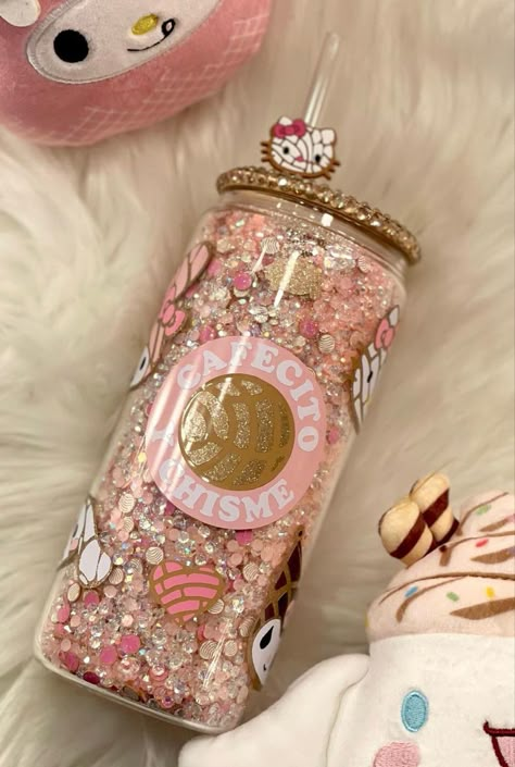 Snowglobe Tumbler Ideas, Starbucks Snowglobe Tumbler, Rhinestone Hello Kitty Water Bottle, Hello Kitty Snowglobe Tumbler, Rhinestone Snowglobe Tumbler, Pink Gift Basket, Hello Kitty Tumblr Cup, Glass Tumbler Design, Starbucks Cup Design