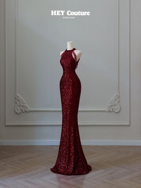 Red Award Show Dress, Award Show Outfits Ideas, Hey Couture, Award Show Outfits, Red And Black Dress, Award Show Dresses, Award Show, Gowns Dresses Elegant, Classy Prom Dresses