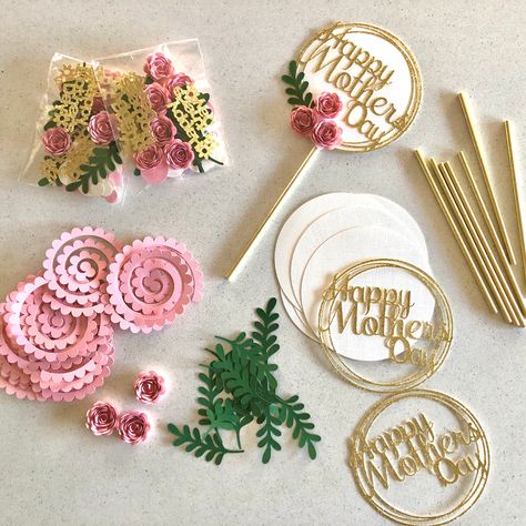 Mother's Day Cake Topper, Mothers Day Topper, Cricut Mothers Day, Mother’s Day Cricut Ideas, Mothers Day Cricut Ideas, Cricut Cake Topper Diy, Cricut Cake Toppers, Mother’s Day Cricut, Topper Cake