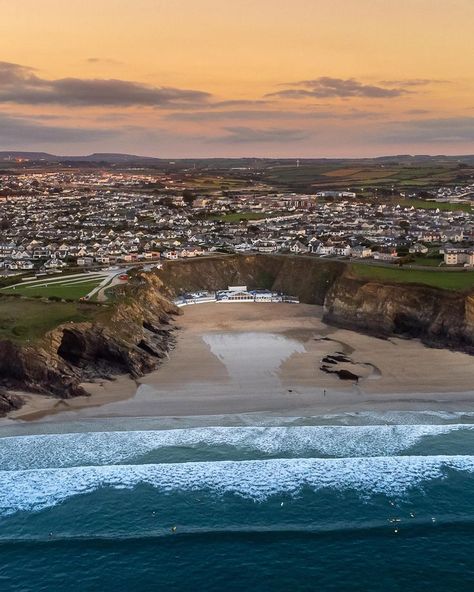 Lusty Glaze Beach, Newquay, Cornwall Lusty Glaze Beach, Lusty Glaze, Cornwall, England, Water