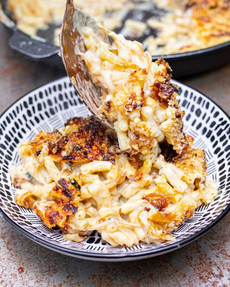 MOB's French Onion Mac & Cheese — MOB KITCHEN Chilli Cheese Bites, Noodle Sides, Bar Food Recipes, Quick Lunch Ideas For Work, Gooey Mac And Cheese, Ultimate Grilled Cheese Sandwich, Dinners Pasta, Mob Kitchen, Thanksgiving Meal Plan