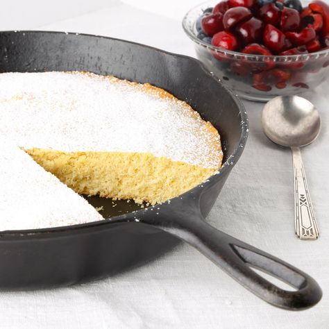 Simple Vanilla Cake, European Butter, Baking A Cake, Skillet Cake, Cake From Scratch, Iron Skillet Recipes, Easy Skillet, Dutch Oven Cooking, Cast Iron Skillet Recipes