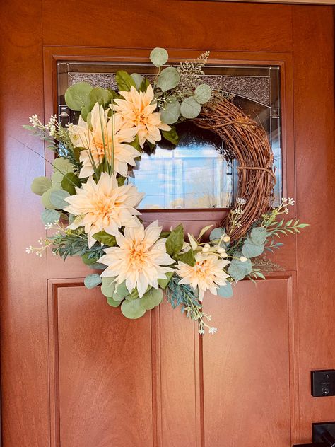 Dahlia Wreath, Yellow Dahlia, Front Door Spring, Yellow Wreath, Spring Floral Wreath, Mothers Day Wreath, Hanging Wreath, Wreath Front Door, Dahlia Flower